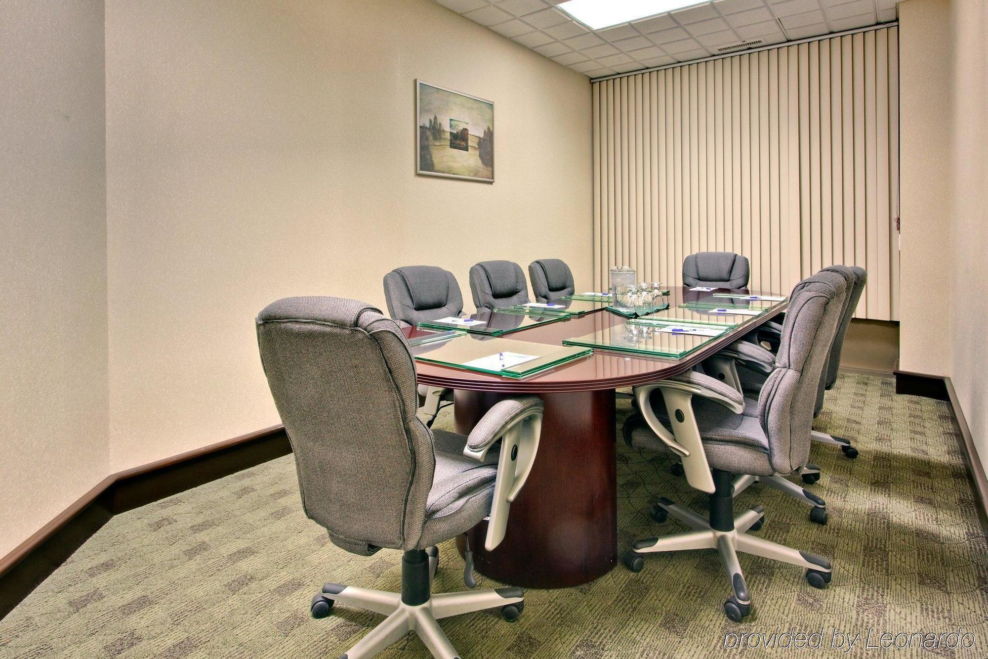 Holiday Inn Express Edmonton Downtown By Ihg Экстерьер фото